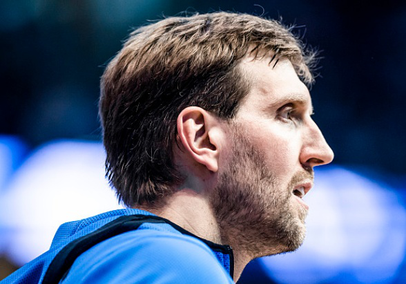 丹佛掘金训练开放日;窗口期篮板制胜引欢呼;德甲在即;控场能力受关注 丹佛掘金训练开放日;窗口期篮板制胜引欢呼;德甲在即;控场能力受关注