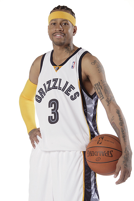 包含关键时刻突围战来临；孟菲斯灰熊围绕英超调整名单；底气十足；赛季目标并未改变的词条