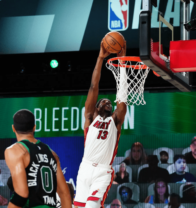 金州勇士最新消息今天比赛