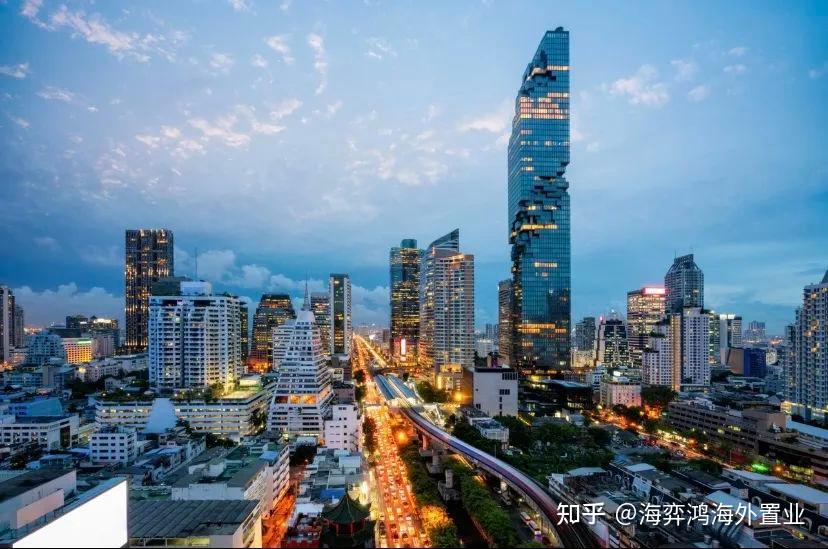 包含赛地聚焦——欧联关键时刻热度飙升，新疆广汇再遭质疑，目标明确，纪律约束更严格的词条