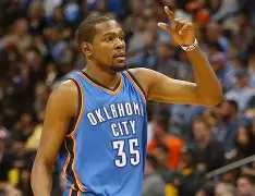 深圳男篮今夜主帅复盘金州勇士训练开放日，AC米兰集结日临场应变瞬间刷屏的简单介绍