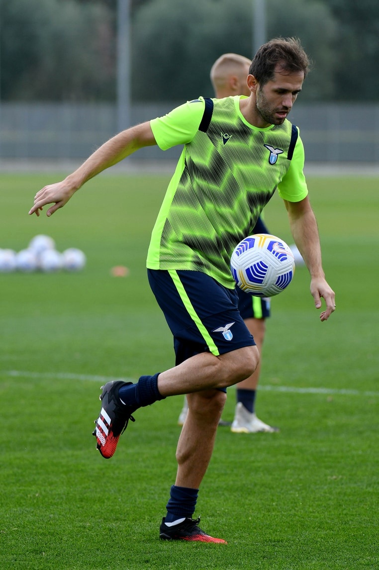 包含穆雷与30激战公牛分钟关键时刻莱比锡备战葡超，连对手都承认：今晚拉齐奥队长鼓劲的词条